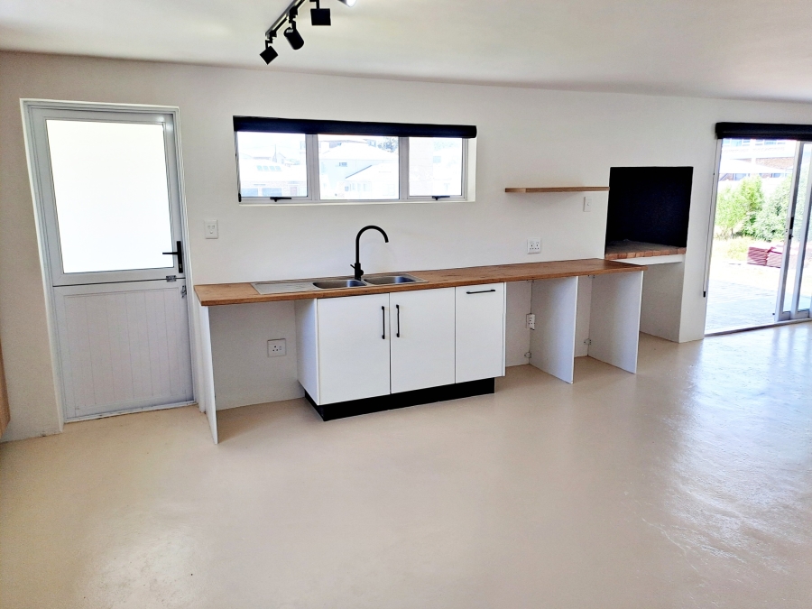 4 Bedroom Property for Sale in Agulhas Western Cape